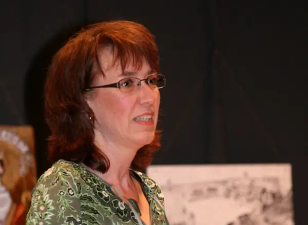  Marion Henneberg 